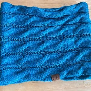CC Boutique Blue Cable Knit Scarf